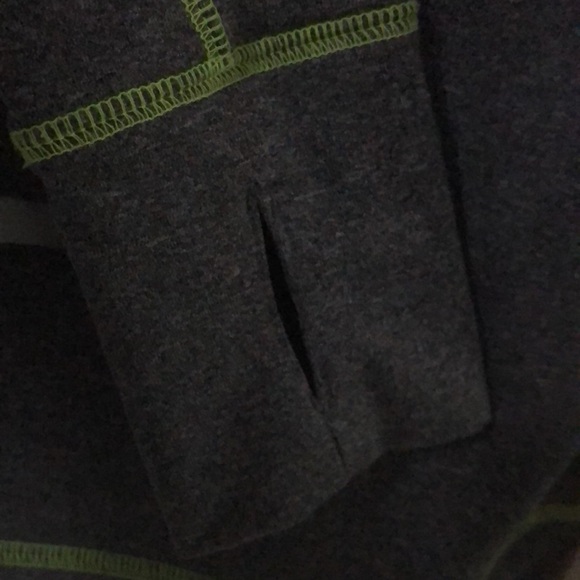 VS PINK Zip Up Top - Picture 4 of 6